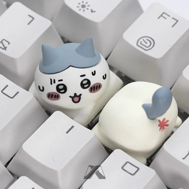 2pcs Set Lobo Keycap Chiikawa Hachiware Kawaii Action Figures Theme Resin Peripheral Art Mechanical Keyboard Decoration Gift